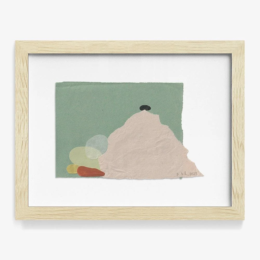 Holding - Image 5