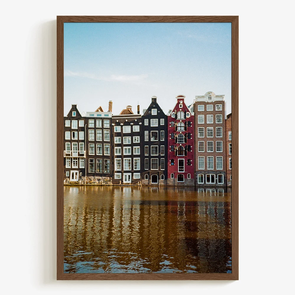 Homes On The Water - Image 15