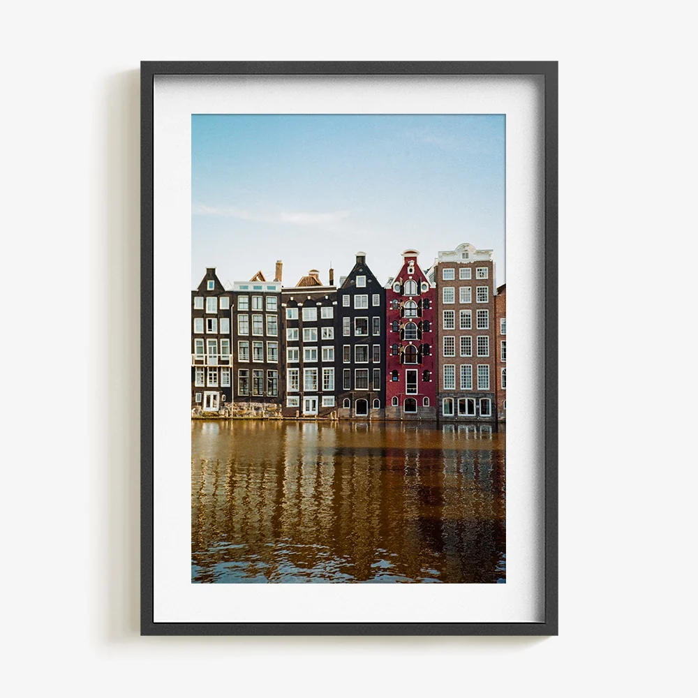 Homes On The Water - Image 9
